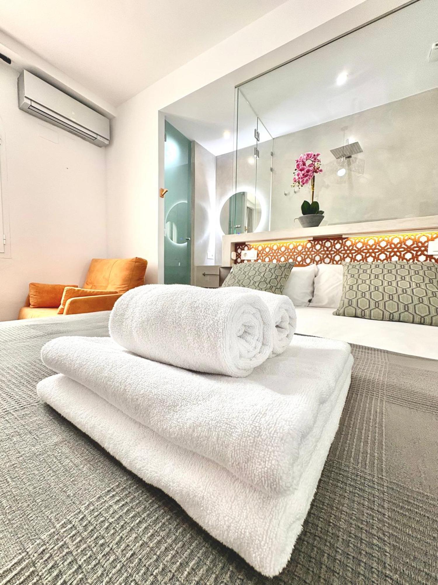 Unique House - Private Spa&Pool -StayinΣεβίλλη Εξωτερικό φωτογραφία